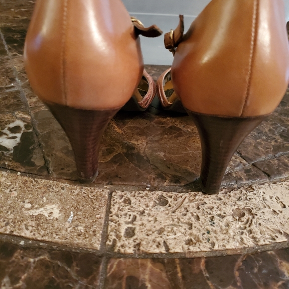 Naturalizer Leather closed toe chunky sandals camel tan 8W Farout 4" heel - Picture 7 of 11